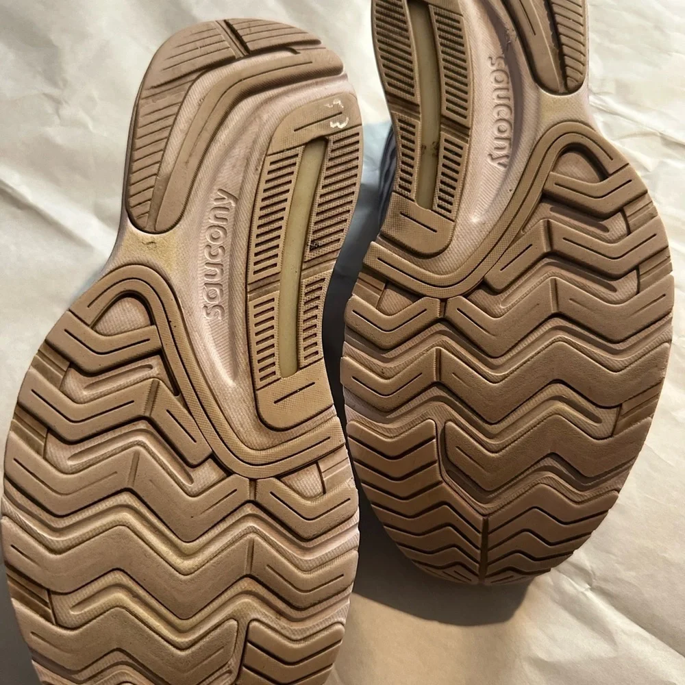 Saucony stylish sneakers